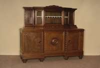 Aufsatzbuffet, deutsch, um 1910, Eiche massiv, Eichefurnier, gedrechselte FÜße, schlichte Fußleiste, 3-tÜrig, MitteltÜr mit aufgesetzten ...