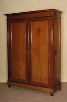 Schrank, Holland, um 1880, Korpus Weichholz, Eiche und Mahagoni massiv, Mahagonifurnier, auf KugelfÜßen, seitlich gerillt, 2 große TÜren mit ...