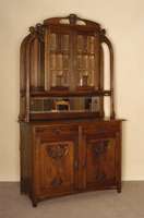 Aufsatzbuffet, Holland, um 1900, Jugendstil, Eiche massiv, Unterteil FÜllungen mit Flachschnitzereien, kelchfÖrmig, Mittelteil mit ...