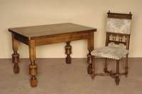 4 HochlehnstÜhle, Frankreich, um 1870, Nußbaum massiv, hervorragende Drechselarbeit aus dem Vollholz, RÜckenlehne mehrfach gebogen, mit ...