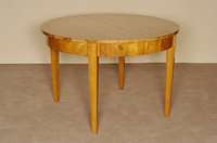Runder Auszeihtisch, im Biedermeierstil, Kirschbaum massiv, unter Verwendung alter Teile 4 Einlegeplatten von jeweils 65 cm, Platte mit ...