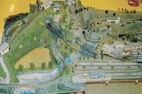 Große Eisenbahnanlage, Fleischmann, wohl 60er Jahre, Spur HO, Gleichstrom, mit Seilbahn und Zahnrad-Bahn, schÖnes Schweizer-Panorama, unter ...