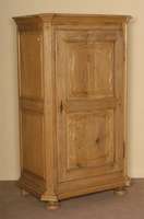 SchrÄnkchen, deutsch/Raum Aachen, um 1860/70, nach dem Vorbild von 1720/30, komplett auf Rahmen gearbeitet, Eiche massiv, FÜllungen mit ...