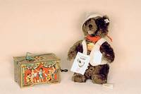 Steiff-Teddy, wohl 80er Jahre, "RÄubÄr", mit Hut und Weste, limitierte Auflage von 3000 StÜck, unbespielt, H. ca. 27 cm, sammelwÜrdig