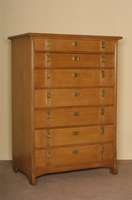 Herrenkommode, deutsch/Darmstadt, um 1902/04, Eiche massiv, hervorragende Verarbeitung, original BeschlÄge, z.T. blind, sparsame ...