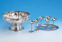 6 LikÖrschalen, deutsch um 1900, 800er Silber, H ca. 10 cm, zus. ca. 225 g, auf Tablett, WMF, Metall versilbert, ca. 22 x 15.5 cm