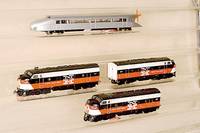 Amerikanische Diesellok, MÄrklin, 1961-63, Spur HO, 2 x Nr. 3062 und 4062, Aufschrift "New Haven", bespielt, lt. Einl. intakt (unten)