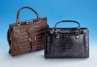 Krokolederhandtasche, SÜdamerika 60er Jahre, Farmalligator, braunes Leder innen und außen, reiche Inneneinrichtung mit Reißver- schlussfach, ...