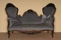 Sofa, deutsch, um 1860, tête a tête, Palisander massiv, Louis Philippe, gebogene Beine, gerillt, RÜcken und Armlehne stark gebogen, in der ...