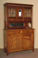 Buffetschrank, deutsch, um 1900, Weichholz, Pitchpine, Oberteil zweitÜrig verglast, facettiert, 5 SchÜbe, Perlleistenverzierung, eingelassenes ...