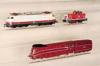 Stromlinienlok, MÄrklin, 1969, Spur HO, Nr. 3089, rot, intakt, min. bespielt, im orig. Karton (unten)