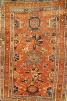 Malayer, Persien, um 1900, Wolle auf Baumwolle, ca. 155 x 102 cm, Schätzwert: 900.- EURO, EHZ: 4-5. Sehr seltenes Motiv, reine Pfl anzenfarben.