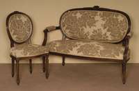 Sofa, Frankreich, um 1900, Louis-XVI-Stil, Buche massiv, nußbaumfaben, runde konische Beine kanneliert, ovale RÜckenlehne, Polsterung und Bezug ...