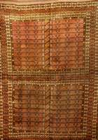 Engsi, Turkmenistan, um 1910, Wolle auf Wolle, ca. 182 x 130 cm, Schätzwert: 1800.- EURO, EHZ: 3-4, Pflanzenfarben, Selten.