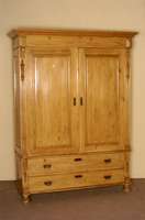 Kabinetschrank, deutsch, um 1880, Weichholz massiv, auf KugelfÜßen, unterer Bereich mit 2 Schubladen, Lisenen kanneliert, in Veluten auslaufend, ...
