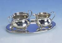 Zuckerschale und Sahnegießer, 800er Silber, auf Tablett 835er Silber, D. ca. 22 x 12 cm, total ca. 315 g