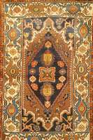 Malayer, Persien, um 1910, Wolle auf Baumwolle, ca. 174 x 111 cm, Schätzwert: 1350.- EURO, EHZ: 3, Seltene Bordüre.