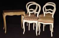 Beistelltisch, deutsch, um 1900, Barockstil, allseitig geschweift, elegante LinienfÜhrung, eingelassene Schublade, Gebrauchsspuren, ca. 68x67x45 cm