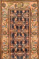 Bachtiar, Persien, um 1930, Wolle auf Baumwolle, ca. 261 x 104 cm, Schätzwert: 1100.- EURO, EHZ: 2-3