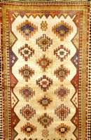 Gabbeh, Persien, ca. 70 Jahre, Wolle auf Wolle, ca. 215 x 129 cm, SchÄtzwert: 850.- EURO, EHZ: 4. SammelwÜrdig.