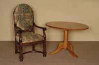 Stuhlsessel, deutsch, um 1910, Gestell Eiche massiv, Beine verstrebt, Handlauf in Veluten auslaufend, Vorderseite 4-eckige SÄulen mit ...