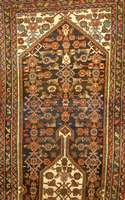 Malayer alt, Persien, um 1940, Wolle auf Baumwolle, ca. 314 x 100 cm, Schätzwert: 950.- EURO, EHZ: 3-4, seltenes Ma?