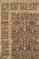 Kerman sehr fein Alt, Persien, um 1950, Wolle auf Baumwolle, ca. 457 x 370 cm, SchÄtzwert: 6000.- EURO, EHZ: 3, altersbedingt in einen sehr ...