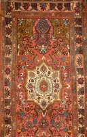 Mehraban, Persien, um 1940, Wolle auf Baumwolle, ca. 484 x 94 cm, Schätzwert: 1800.- EURO, EHZ: 2-3