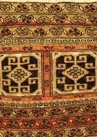 Taschenfront Azerbaidjan, um 1930, Wolle auf Baumwolle, ca. 49 x 50 cm, Schätzwert: 950.- EURO, EHZ: 3, seltene Ornamente im Fond , Sammlerstück