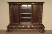 Vielzweckschrank, deutsch, um 1910, Korpus Weichholz/Hartholz, im italienischen Renaissancestil, Fuß und Lisenen bzw. Kopf zum grÖßten Teil ...
