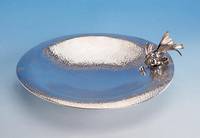 Anbietschale mit vollplastischem Fisch, Italien 30er Jahre, 800er Silber, sign. Nani Milano, Hammerschlagverzierung, ca. 320 g, D ca. 25 cm