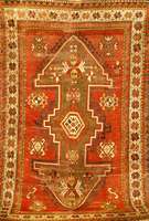 Kazak Antik, Kaukasus, um 1900, Wolle auf Wolle, ca. 240 x 150 cm, Schätzwert: 3500.- EURO, EHZ: 4-5, Antiker Kaukase mit einen Schi ldmedaillon, ...