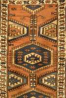 Bidjar Antik, Persien, um 1900, Wolle auf Wolle, ca. 296 x 104 cm, Schätzwert: 1500.- EURO, EHZ: 3-4