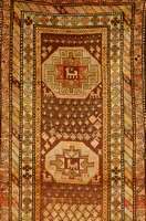 Karabagh Antik, Kaukasus, um 1910, Wolle auf Wolle, ca. 288 x 118 cm, Schätzwert: 2800.- EURO, EHZ: 3