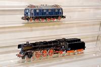 E-Lok, MÄrklin, 1959, Spur HO, Nr. 3023.1, blau, Betr.-Nr. E 1835, lÄuft nur langsam, sollte Überholt werden, Licht intakt, altersbed. ...
