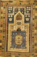 Karabagh gebetsteppich, Kaukasus, um 1900, Wolle auf Wolle, ca. 160 x 112 cm, SchÄtzwert: 3200.- EURO, EHZ: 3