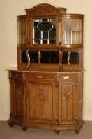 Buffetschrank, Flandern, um 1900, Jugendstil , Eiche massiv, Oberteil als Vitrine gearbeitet, 3 TÜren, 2 in gebogener AusfÜhrung , aufwendige ...
