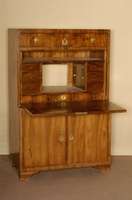 SekretÄr, sÜddeutsch/Österreich, um 1810/20, Korpus Weichholz/Eiche massiv, Wurzelnußfurnier gespiegelt verlegt, 8 Schubladen, Unterteil mit ...