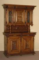 Aufsatzschrank, Niederlande/Belgien, um 1890/1900, Korpus Weichholz/Eiche massiv, reich gegliedert, Front und Seiten auf Rahmen gearbeitet, Inlets ...