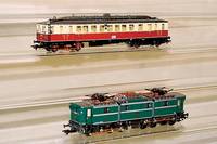 E-Lok, MÄrklin, 90er Jahre, Spur HO, Nr. 33291, grÜn, unbespielt, im orig. Karton, 3 -telige Gelenkbauweise, mit Universalelektronik fÜr Delta ...
