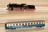 Gesellschaftswagen, MÄrklin, 90er Jahre, Spur HO, Nr. 4998, mit Beleuchtung und tanzenden Figuren, im orig. Karton, unbespielt (Pos. unten)