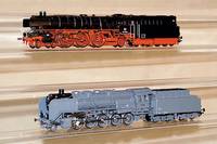 Dampflok mit Tender, MÄrklin, 90er Jahre, Spur HO, Nr. 37881, grau, im orig. Karton, unbespielt (Pos. unten)