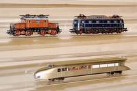 E-Lok, MÄrklin, 80er/90er Jahre, Spur HO, Nr . 3747, rotbraun, im orig. Karton, unbespielt, digital (Pos. oben links)