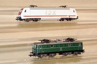 E-Lok, MÄrklin, 80er/90er Jahre, Spur HO, Nr . 34586, grÜn, im orig. Karton, unbespielt, fÜr Delta- u. Digitalsystem (Pos. unten)