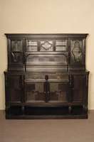 Vielzweckschrank, deutsch, um 1918/22, Korpus Eiche/Weichholz massiv, 2-teilig, massive Verarbeitung, Eichefurnier z.T. gespiegelt verlegt, ...