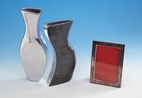 Doppelvase, Aluminium, Meister C. Abroad, unsign., 1 x anthrazitfarb. emailliert, H. ca. 24.5 bzw. 28.5 cm