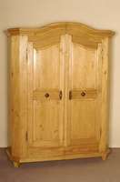 Spaltschrank, deutsch/wohl Schwarzwald, um 1830/40, Front auf Rahmen gearbeitet, Kiefer massiv, Maserung als strukturierendes Moment ...