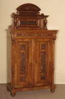 Vertiko, deutsch, um 1880, GrÜnderzeit, Korpus Weichholz, Front z.T. auf Rahmen gearbeitet, Inlets mit geschnitzten FÜllungen, Lisenen mit ...