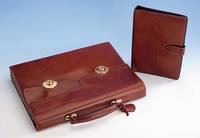 Set GOLDPFEIL: Aktentasche und Termin- planer, braunes Leder, Aktentasche mit InnenfÄchern und Schreibeinlage, SchlÜssel anbei, ca. 36 x 28 cm ...