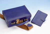 Set GOLDPFEIL: KÖfferchen und Terminplaner hÜlle, royalblaues Leder, Serie Tradition, KÖfferchen mit UmhÄngeriemen, SchlÜssel anbei, ca. ...